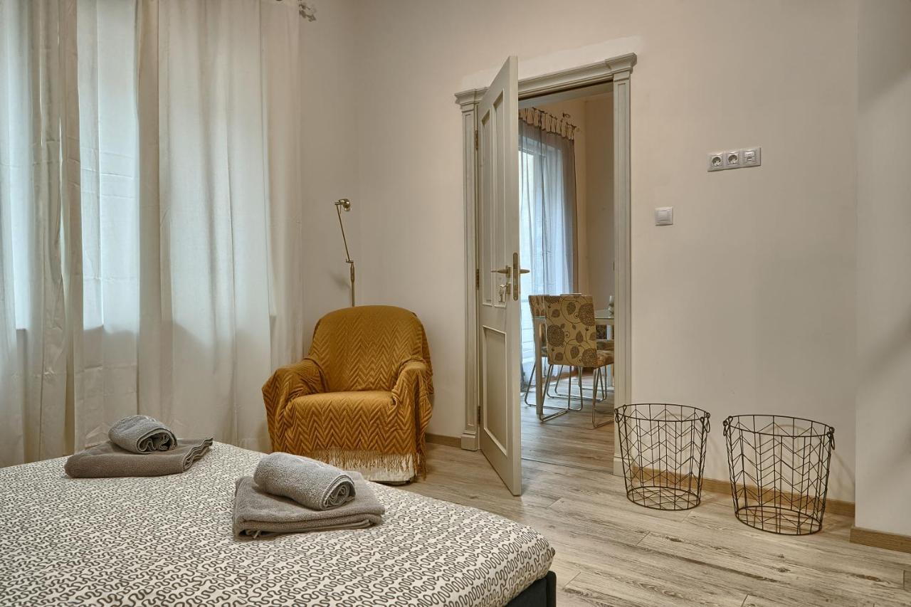 Baratero City II Apartments Sofia Bagian luar foto