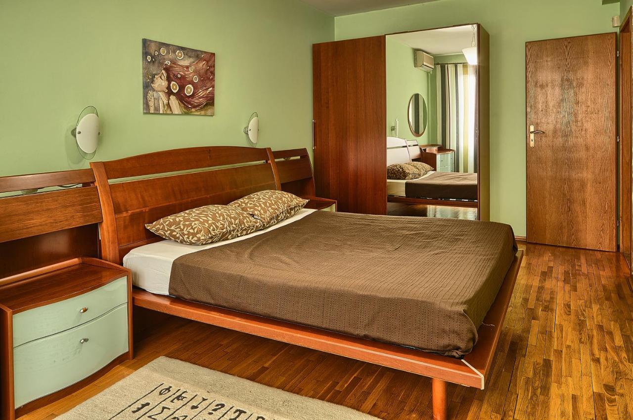 Baratero City II Apartments Sofia Bagian luar foto